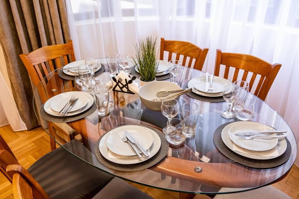 Varna Central 2Bdrm Apartment Ngoại thất bức ảnh
